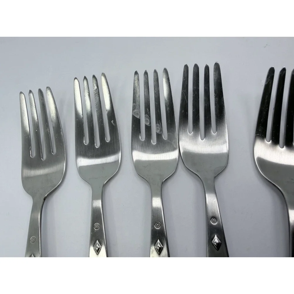 Wallace TAOS Stainless Southwest Motif Satin 8 Salad‎ Forks 18/0 China Flatware